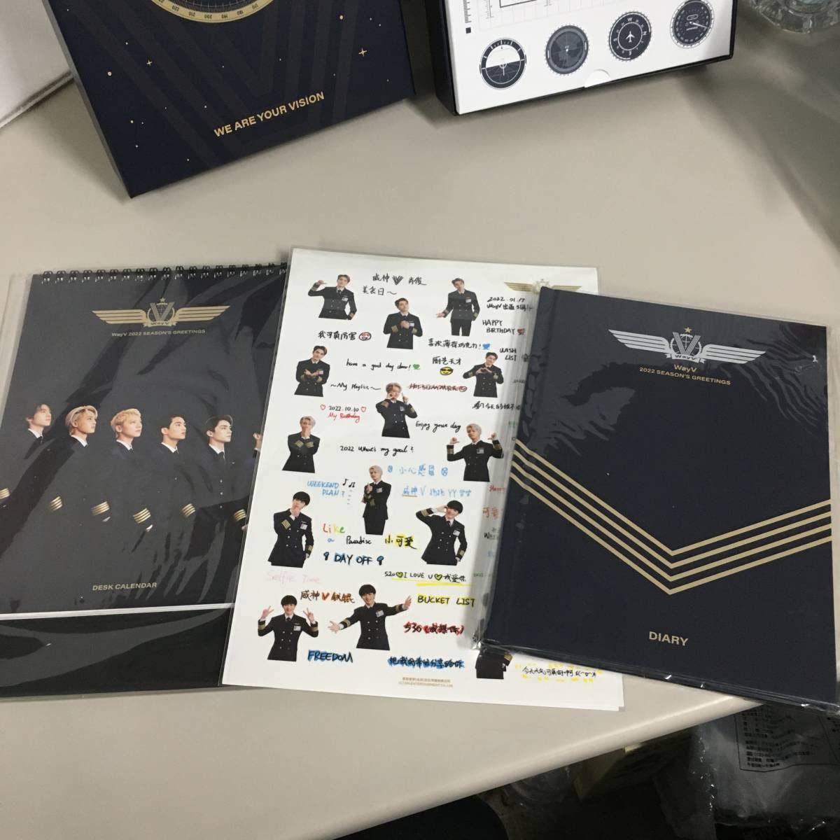 Amazon.co.jp: WayV 威神V 2022 SEASON'S GREETINGS シーグリ NCT